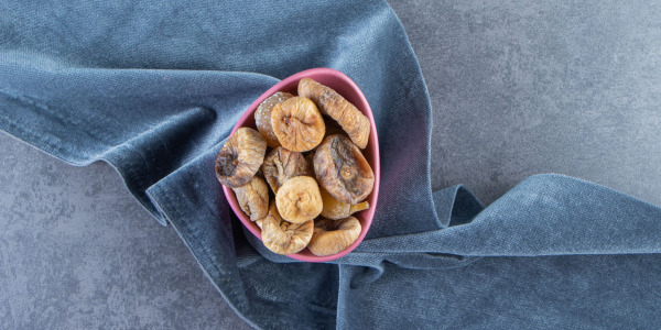 8 propiedades de los higos secos y 2 recetas para hacer en casa 